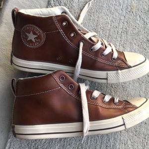 Converse all star shoes brown